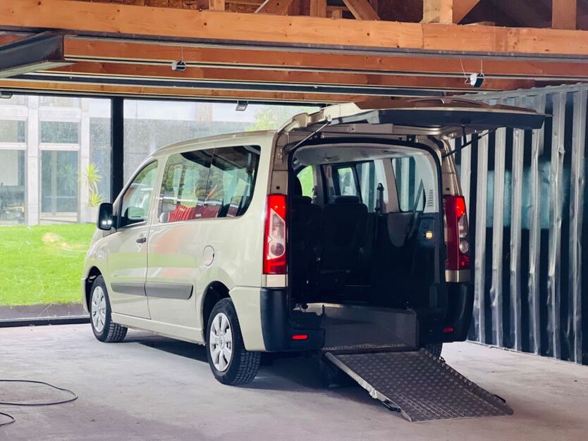 Citroen Jumpy 92.284 km 16.900 € Badenhausen 37539