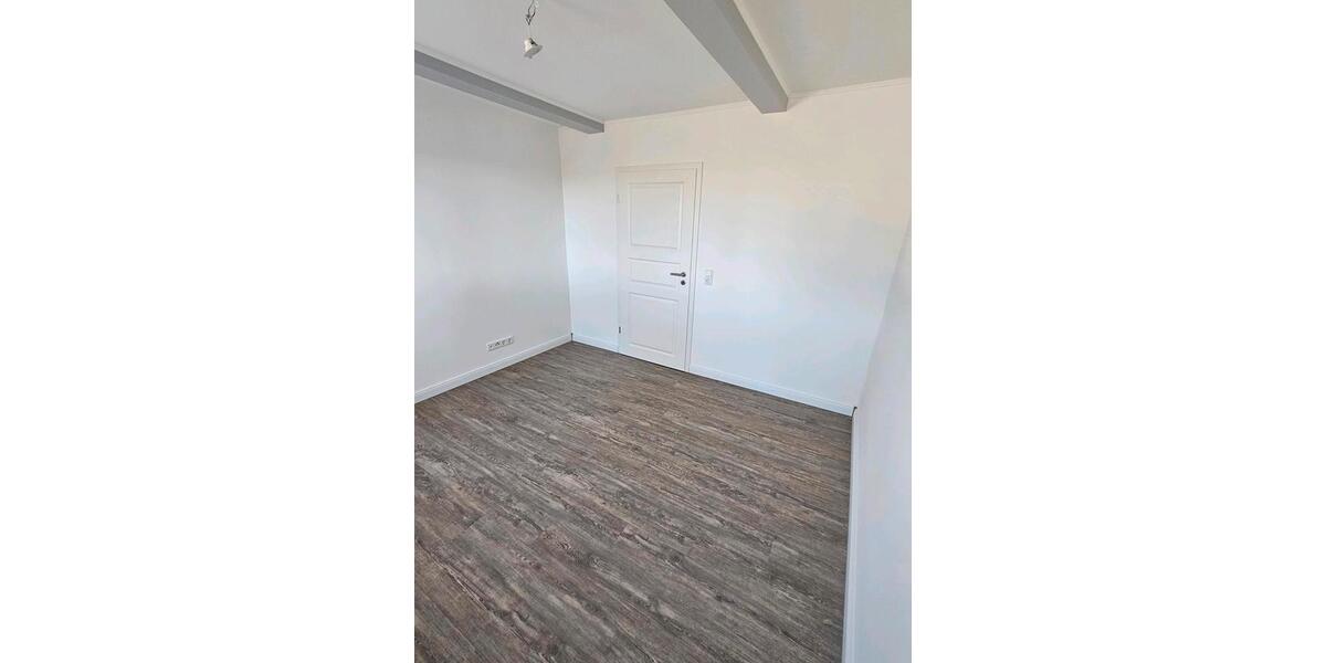 Etagenwohnung Süderlügum - 2 Zimmer, 61 m&sup2;, 800&euro; | Angebot:26415325