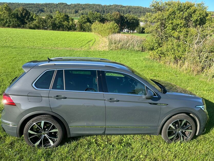 VW Tiguan 16.300 km 36.999 € Igensdorf 91338
