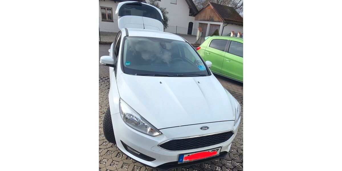 Ford Focus 105.000 km 7.440 &euro; Fahrenzhausen 85777