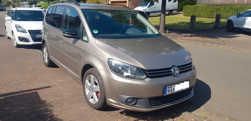 VW Touran 159.850 km 8.499 &euro; Rabenau 35466