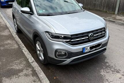 VW T-Cross 16.600 km 19.500 &euro; München 81249