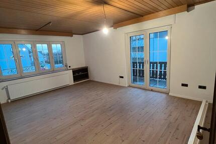 Haus Kirchlengern - 6 Zimmer, 75 m&sup2;, 1.270&euro; | Angebot:25094737