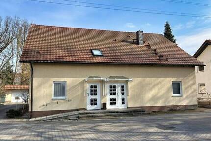 Haus Rothenburg Uhsmannsdorf - 1 Zimmer, 225 m&sup2;, 259.000&euro; | Angebot:25969419