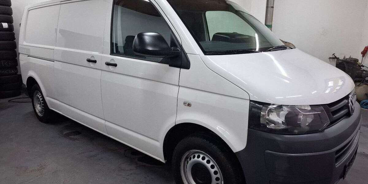 VW T5 Transporter 213.568 km 11.490 &euro; Cottbus 03042