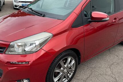 Toyota Yaris 85.600 km 8.990 &euro; Aalen 73431