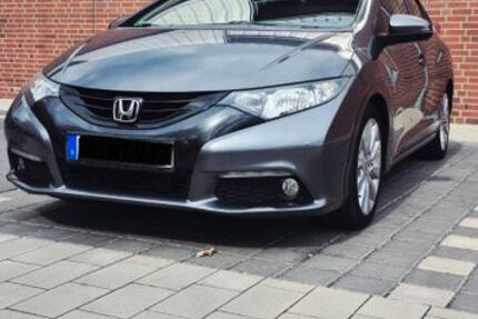 Honda Civic 81.200 km 10.300 &euro; Hildesheim 31141