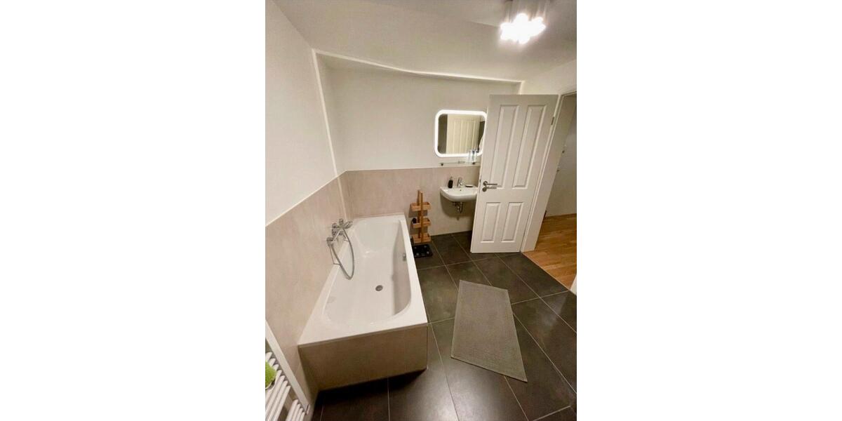 Etagenwohnung Mühlhausen (Thüringen) - 3 Zimmer, 109 m&sup2;, 830&euro; | Angebot:26394971