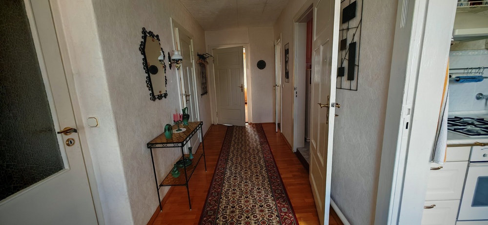 Ein- oder Zweifamilienhaus mit großem Garten 7 zimmer