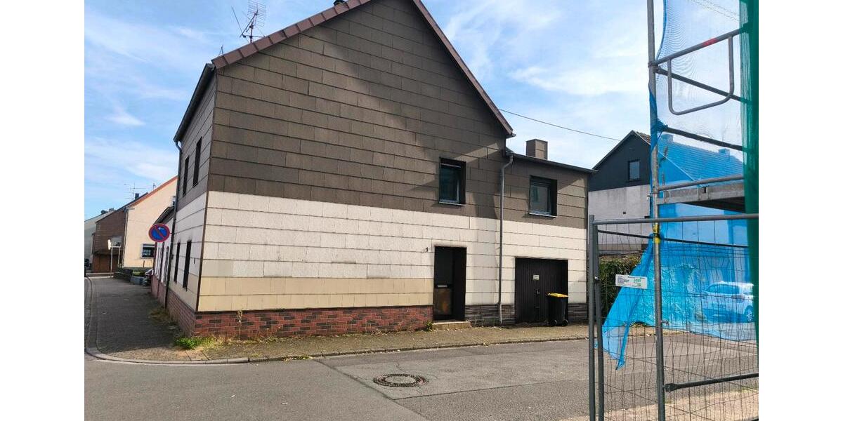 Reihenhaus Dillingen (Saar) - 6 Zimmer, 116 m&sup2;, 100.000&euro; | Angebot:27117731