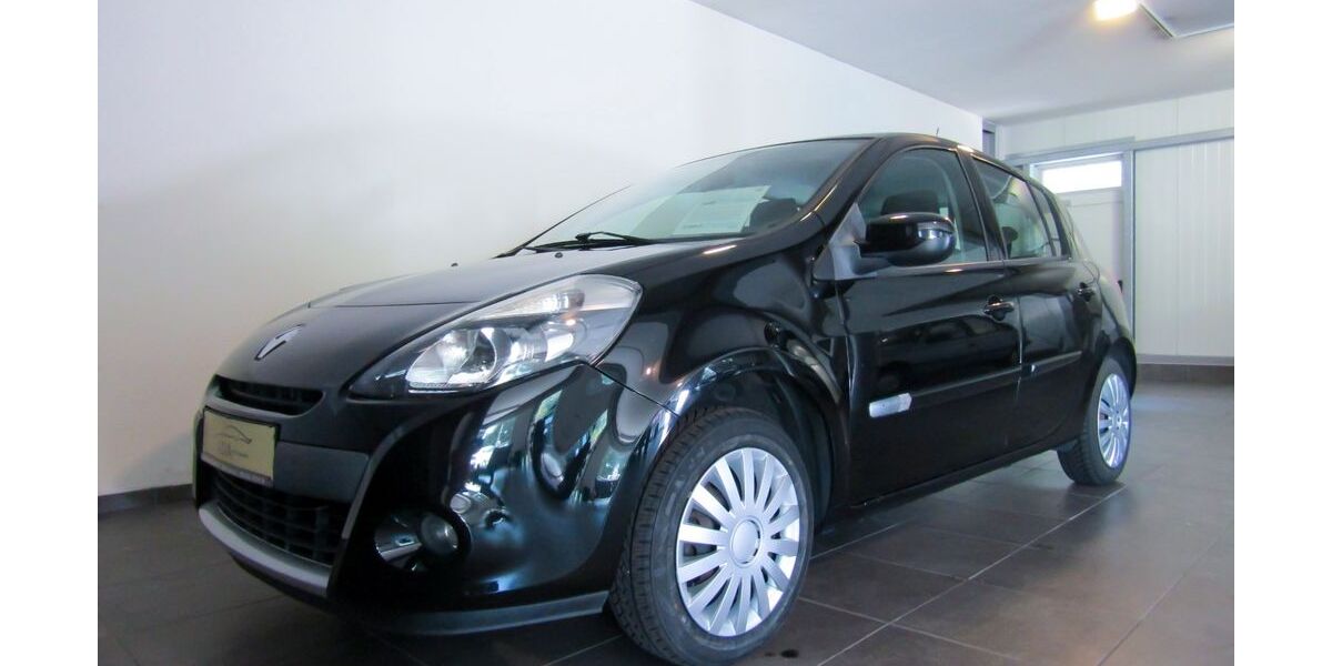 Renault Clio 117.000 km 4.999 &euro; Oldenburg 26125