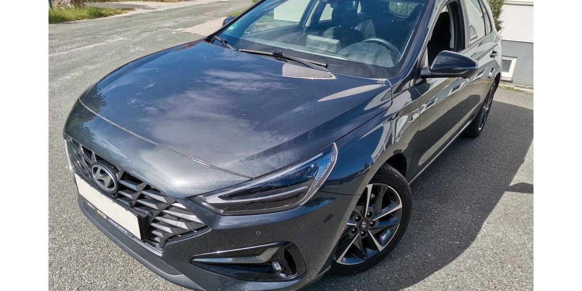 Hyundai i30 64.400 km 14.799 &euro; Fürth 90762