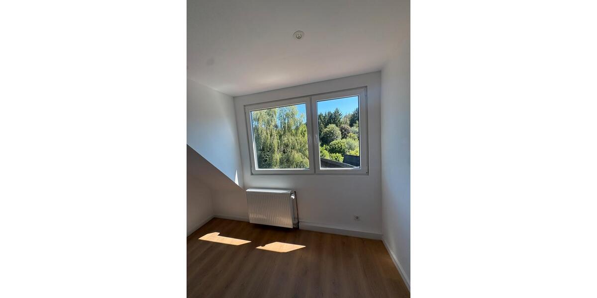 Doppelhaushälfte Wuppertal Cronenberg - 3 Zimmer, 97 m&sup2;, 349.000&euro; | Angebot:27162183