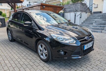 Ford Focus 97.167 km 5.500 &euro; Kobern-Gondorf 56330