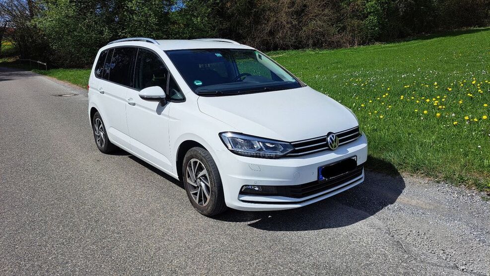 VW Touran 118.400 km 15.900 € Scheidegg 88175