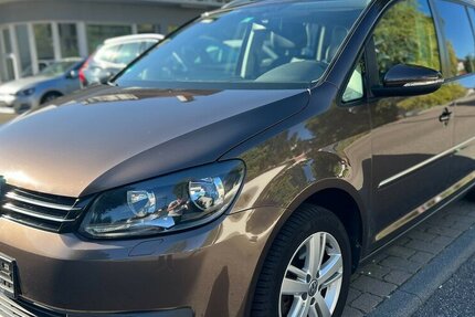 VW Touran Highline1.4 TSI Leder Pano 7-Sitzer 153.000 km 7.490 € Neckarsulm 74172