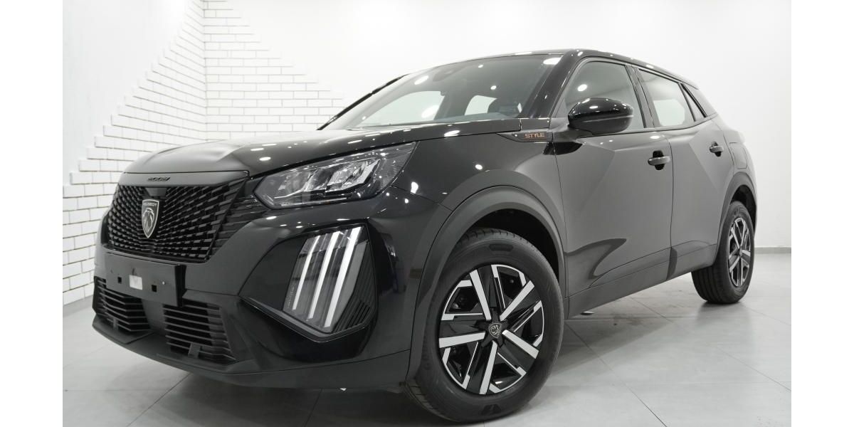 Peugeot 2008 21.000 km 18.490 &euro; Braunschweig 38106