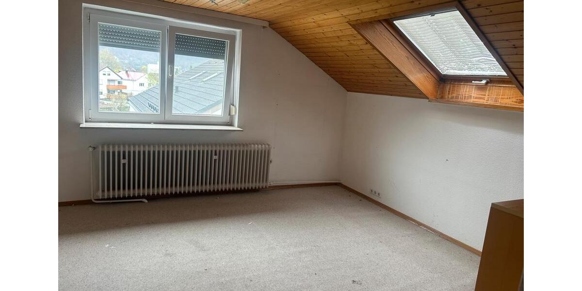 Dachgeschoßwohnung Königsbronn - 3 Zimmer, 65 m&sup2;, 600&euro; | Angebot:26135999