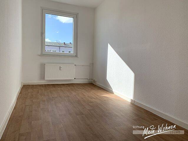 Etagenwohnung Bad Dürrenberg - 4 Zimmer, 76 m&sup2;, 490&euro; | Angebot:26879010