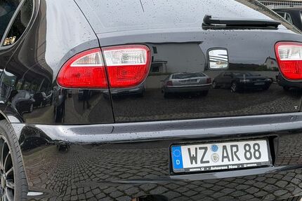 Seat Leon 146.490 km 5.490 &euro; Herborn 35745