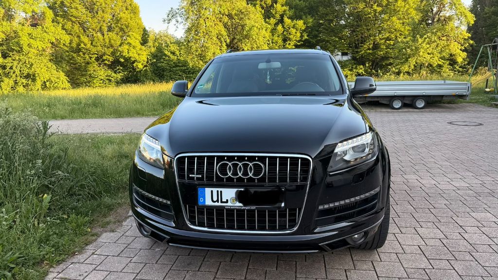 Audi Q7 238.600 km 11.990 &euro; Ulm 89075