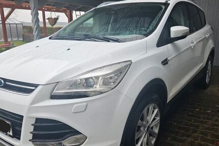 Ford Kuga 186.000 km 11.300 € Bernstadt 89182