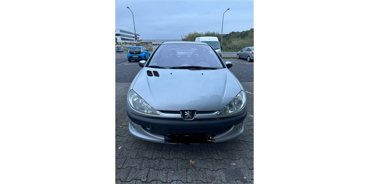 Peugeot 206 173.000 km 1.350 &euro; Offenbach am Main 63073