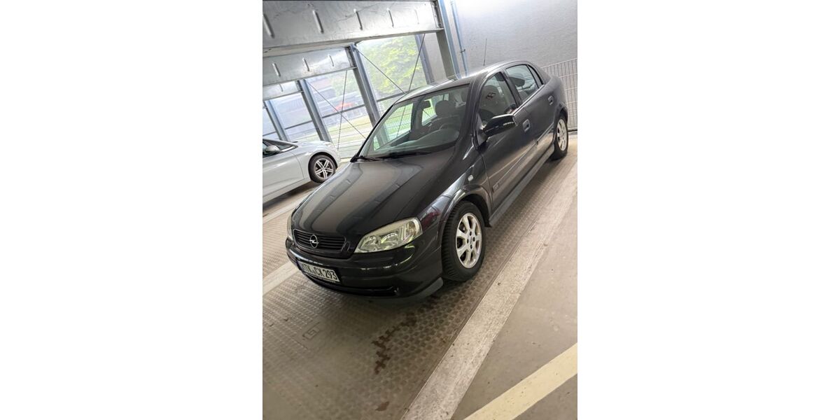 Opel Astra 120.000 km 2.499 &euro; Frankfurt 65929