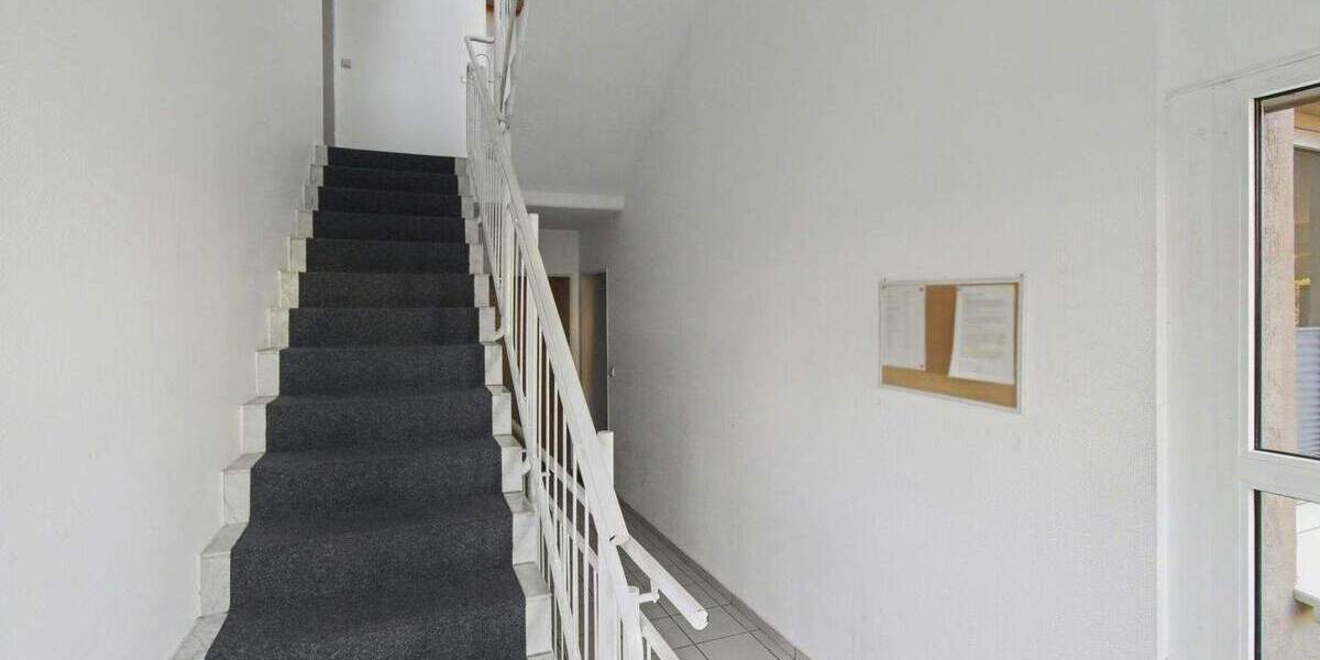 Etagenwohnung Radeberg - 2 Zimmer, 65 m&sup2;, 120.000&euro; | Angebot:25864328