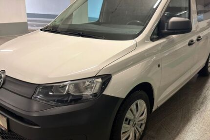 VW Caddy Maxi 111.869 km 16.100 &euro; München 81825