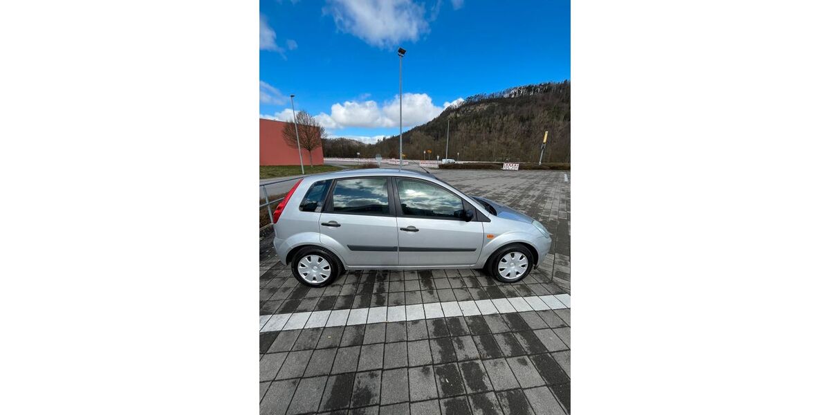 Ford Fiesta 162.700 km 1.550 &euro; Oberndorf am Neckar 78727
