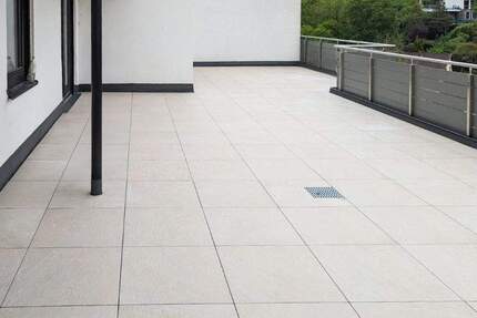 Sonnige 3-Zimmer-Wohnung mit riesiger Dachterrasse im Penthouse-Stil 3 zimmer