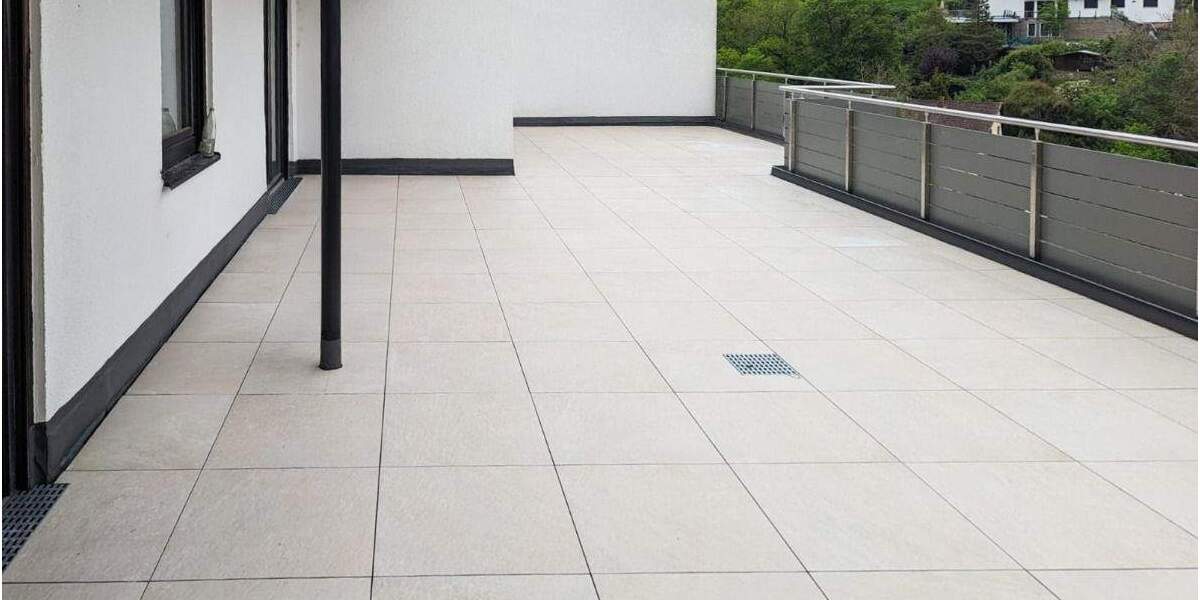 Sonnige 3-Zimmer-Wohnung mit riesiger Dachterrasse im Penthouse-Stil 3 zimmer