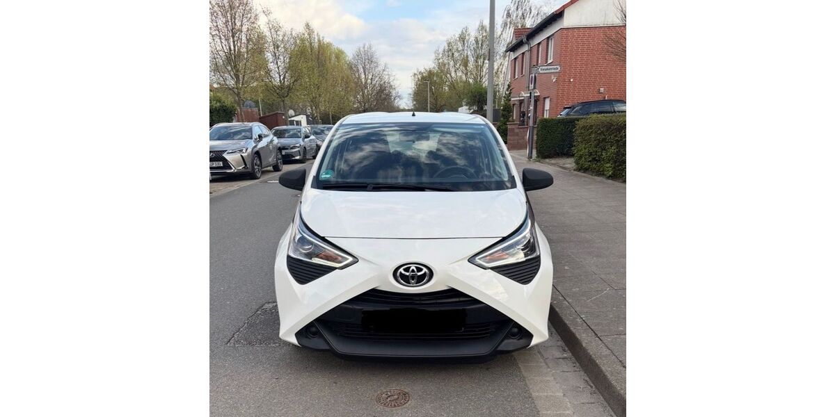 Toyota Aygo (X) 95.000 km 6.500 &euro; Hannover 30165