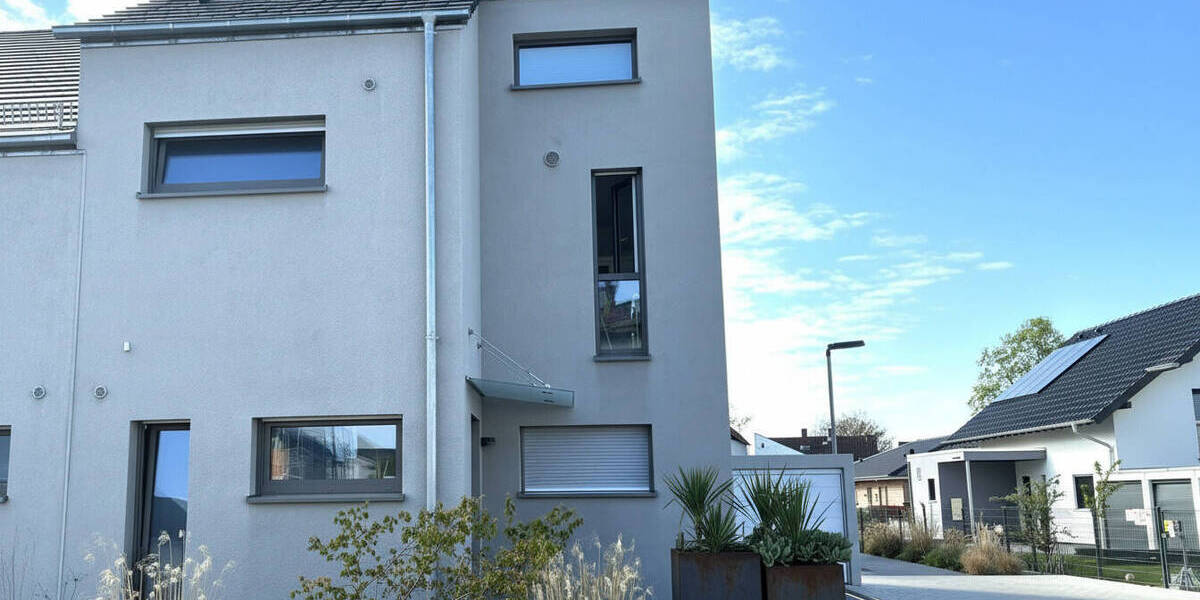 Doppelhaushälfte Einhausen - 5 Zimmer, 175 m&sup2;, 2.200&euro; | Angebot:26204829