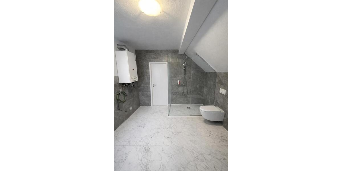 Doppelhaushälfte Eschwege - 4 Zimmer, 118 m&sup2;, 1.300&euro; | Angebot:26486212