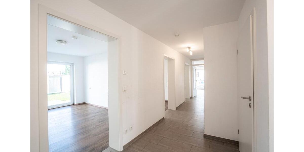 Erdgeschoßwohnung Bad Wurzach - 4 Zimmer, 104 m&sup2;, 449.000&euro; | Angebot:26757862
