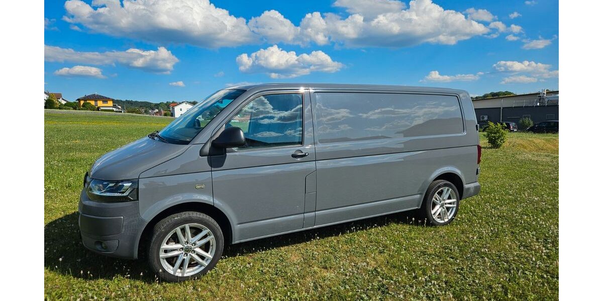 VW T5 Transporter 175.000 km 17.500 &euro; Engstingen 72829
