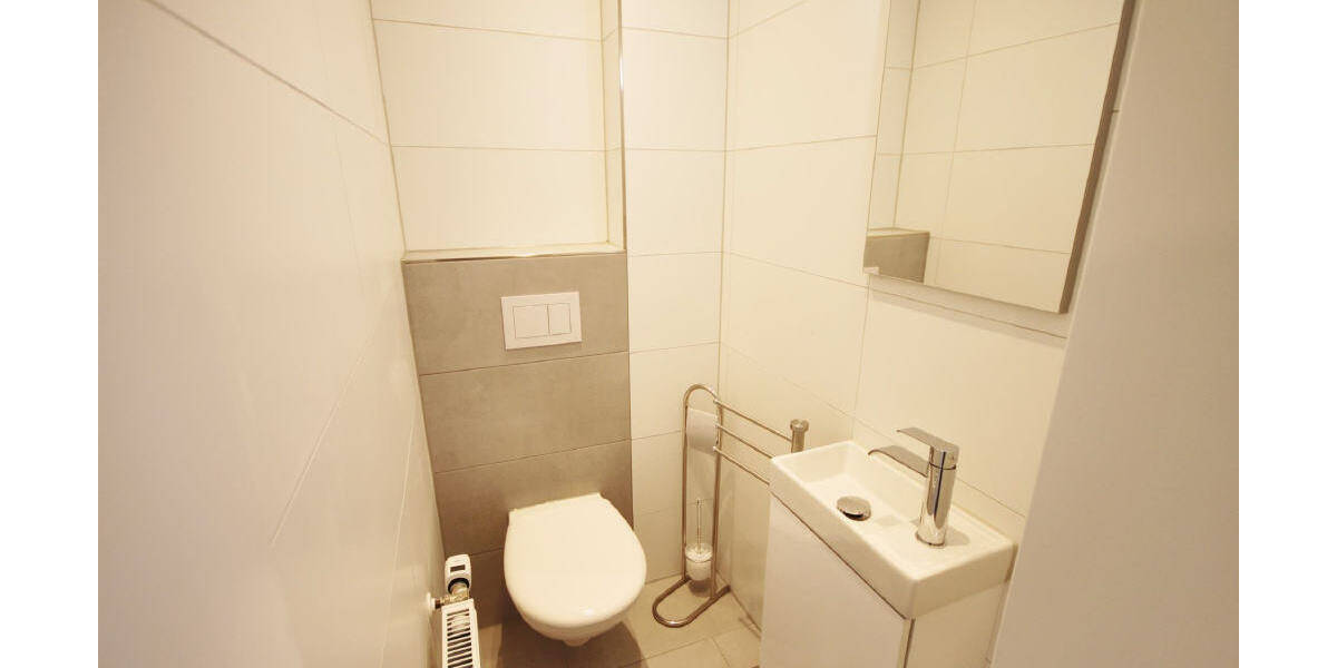 Etagenwohnung Lage - 3 Zimmer, 93 m&sup2;, 220.000&euro; | Angebot:26657743