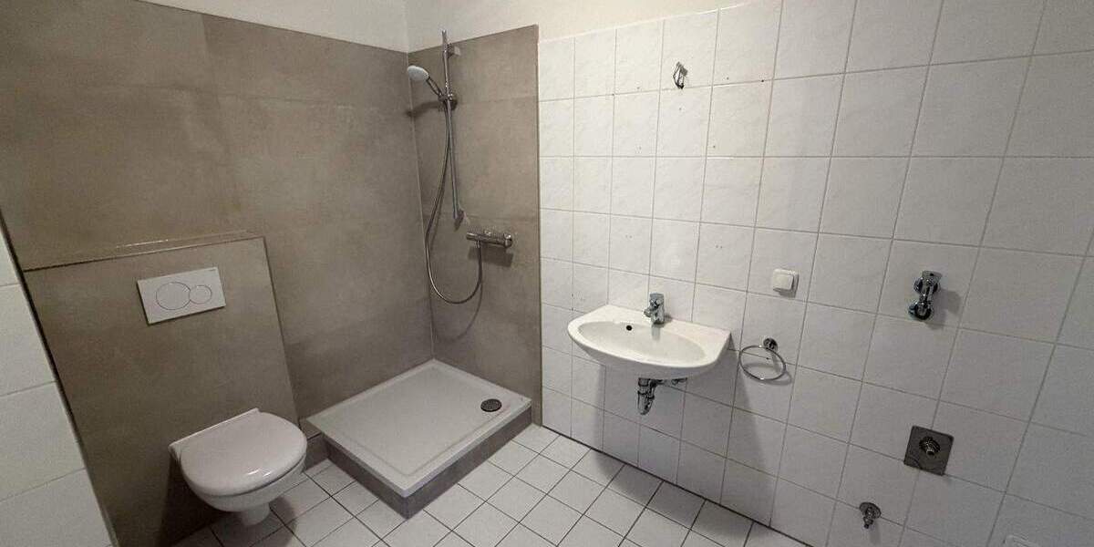 Etagenwohnung Uetersen - 2 Zimmer, 63 m&sup2;, 800&euro; | Angebot:25561270