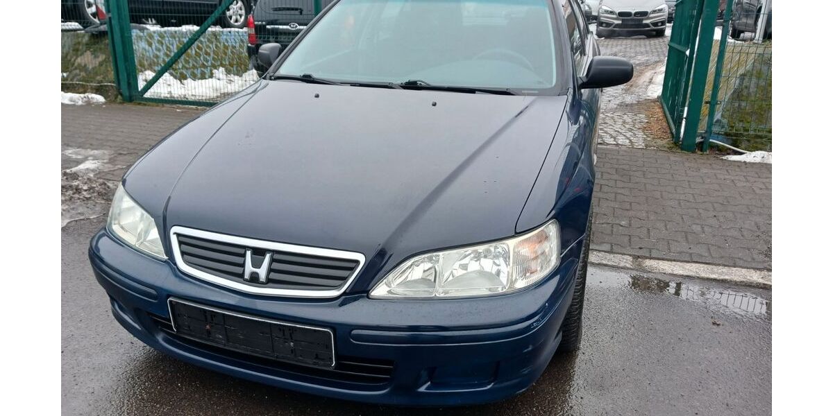 Honda Accord 165.000 km 1.999 &euro; Berlin 13597