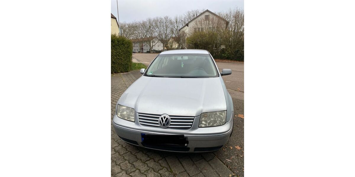 VW Bora 129.000 km 2.380 € Stuttgart 70199
