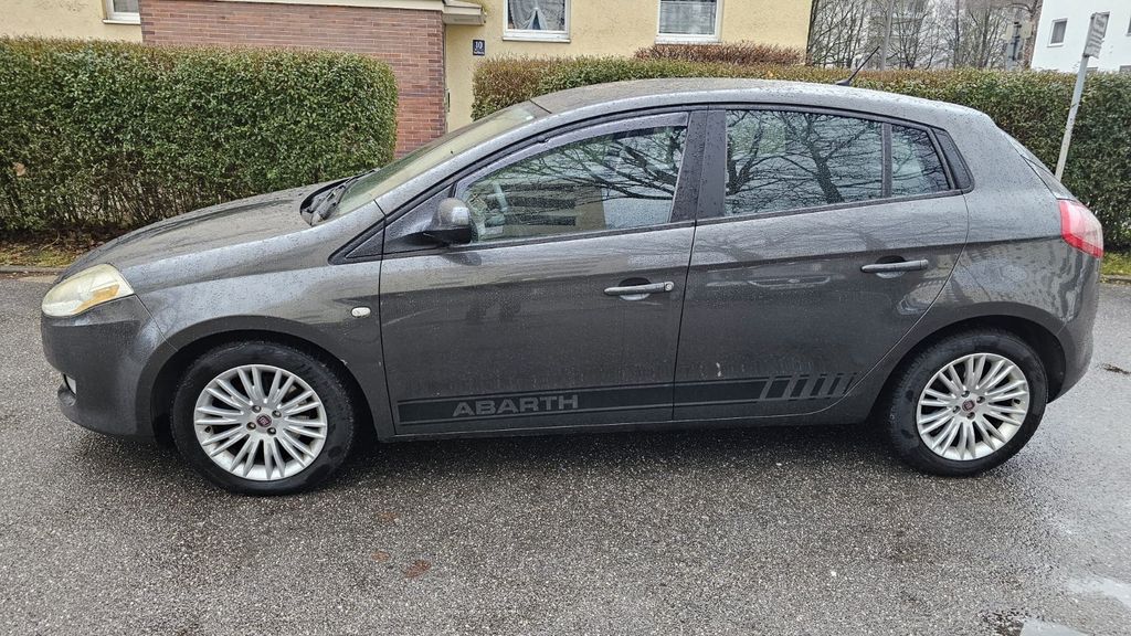 Fiat Bravo 234.300 km 1.400 € München 81925