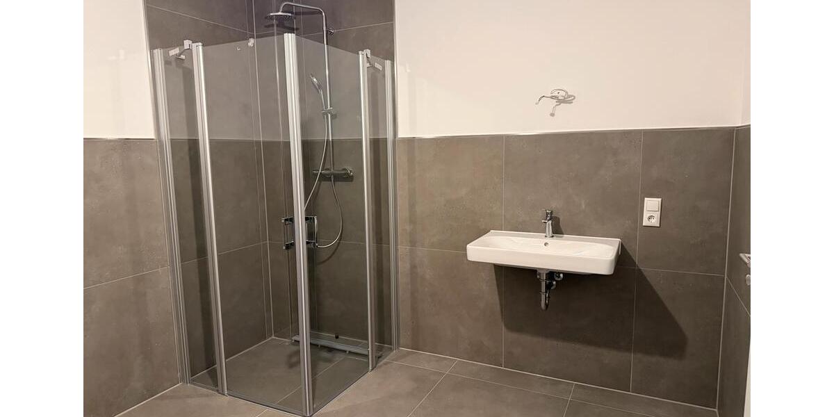 Erdgeschoßwohnung Jever - 3 Zimmer, 95 m&sup2;, 1.200&euro; | Angebot:26296834