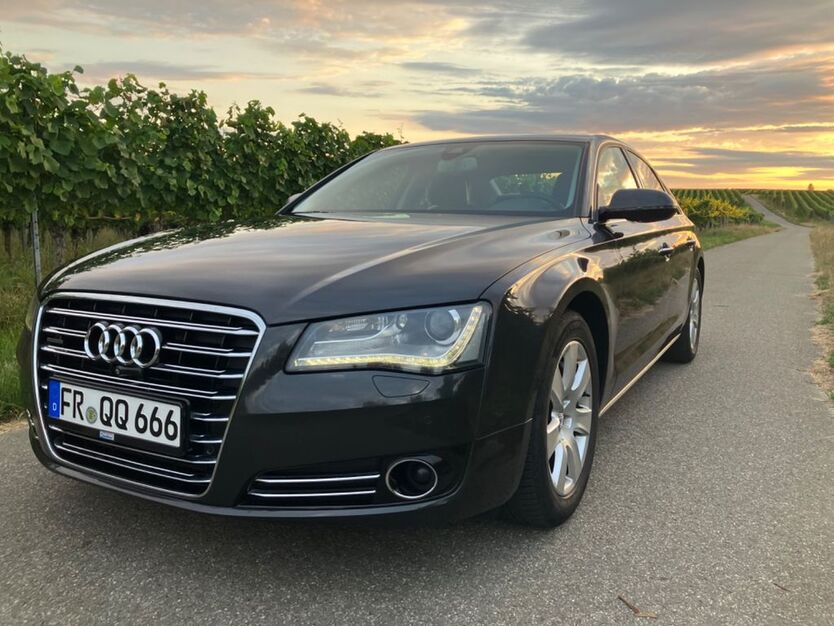 Audi A8 256.000 km 16.500 € Freiburg 79112