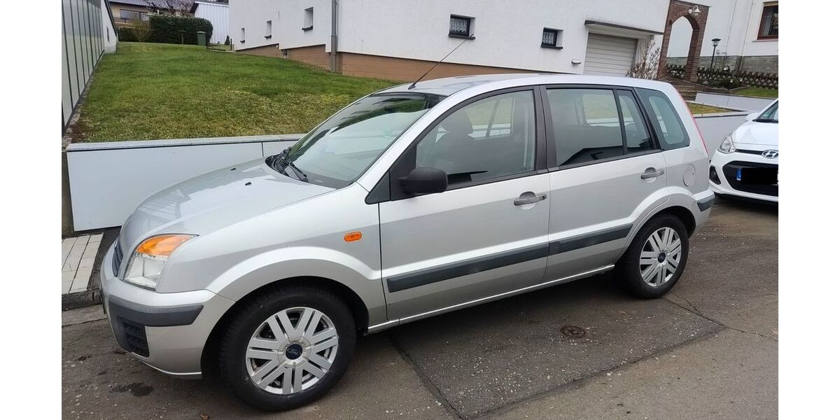 Ford Fusion 150.000 km 4.400 &euro; Witten 58456