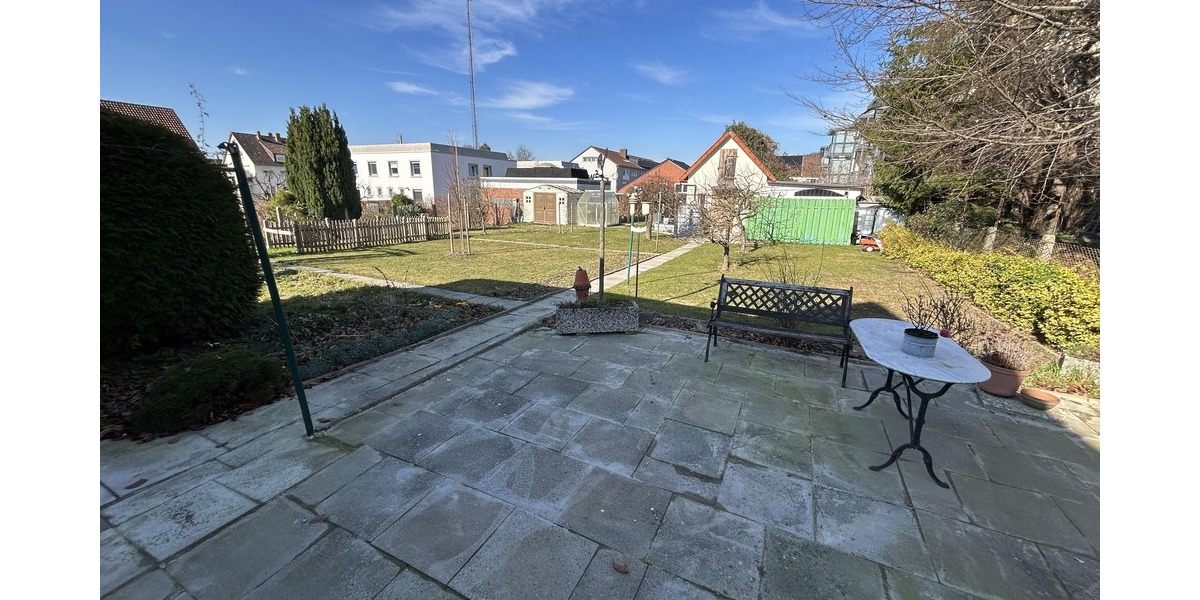 EFH mit viel Platz und Potenzial - Einfamilienhaus Alfeld | Angebot:26177068