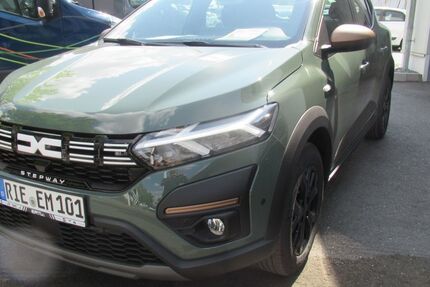 Dacia Sandero 17.500 km 19.690 &euro; Riesa 01587