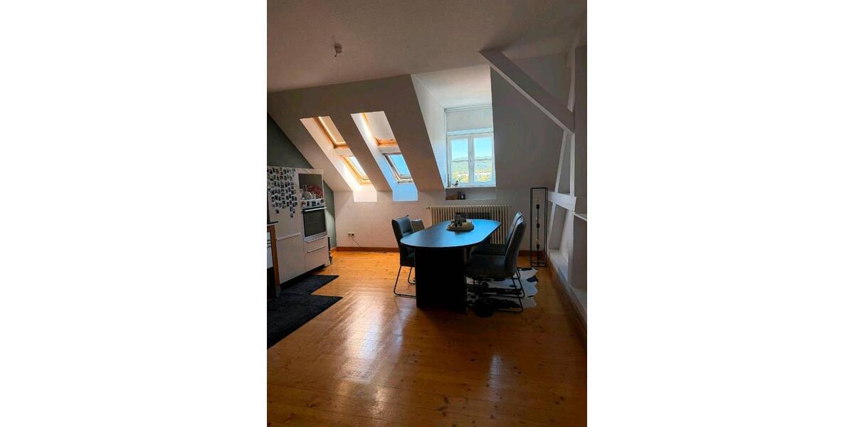 Dachgeschoßwohnung Sankt Ingbert - 2 Zimmer, 76 m&sup2;, 179.000&euro; | Angebot:27030057