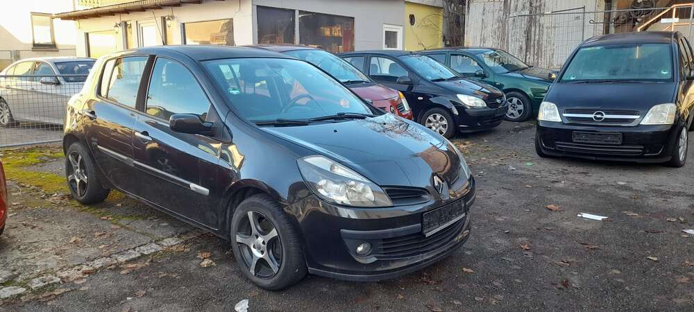 Renault Clio 220.500 km 1.300 &euro; Spaichingen 78549